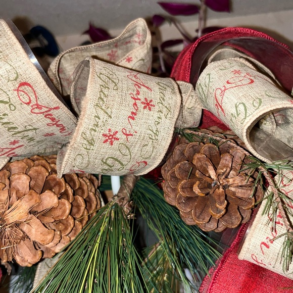 Elegant Red and Tan Holiday Wreath